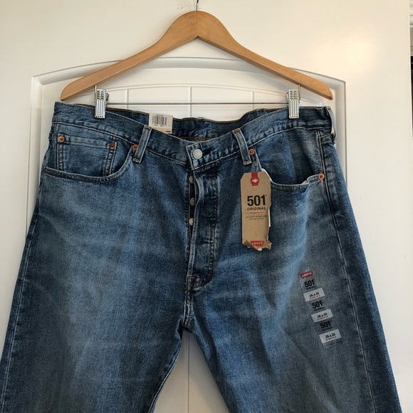 NWT, 501 Levi Strauss Jeans, High Rise, Straight Leg, Button Fly, 38/30 - Picture 6 of 6